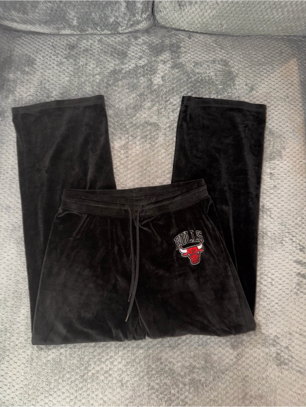 NBA Chicago Bulls Black Velour Sweatpants with Team Patch